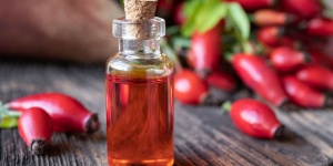 Rosehip oil is high in Vitamin A (Retinoids)